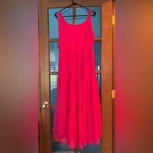 Beautiful flowy dress size Small